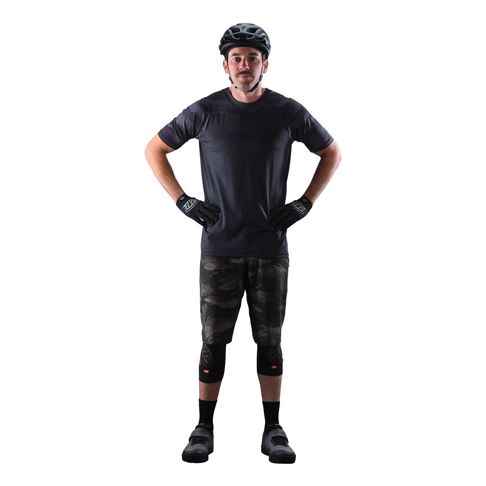 TLD 23 Skyline Short Brushed Camo Military
