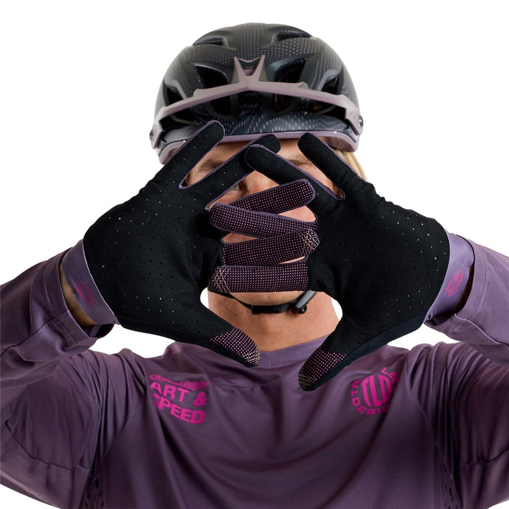 TLD 25.1 ACE GLOVE