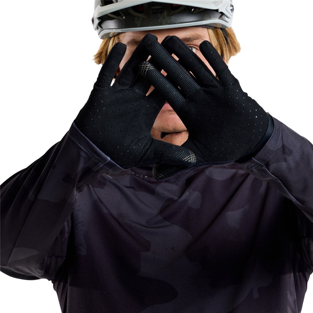 TLD 25.1 ACE GLOVE