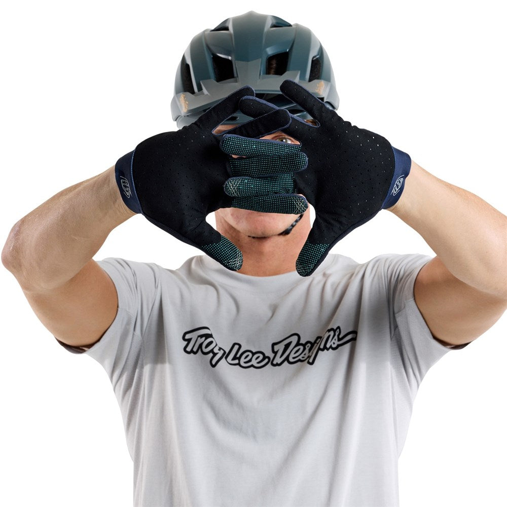 TLD 25.1 ACE GLOVE