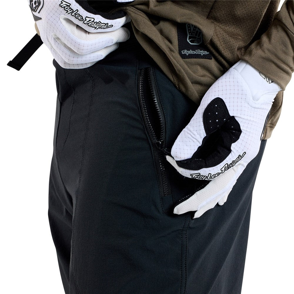 TLD 25.1 SKYLINE TRAIL SHORT