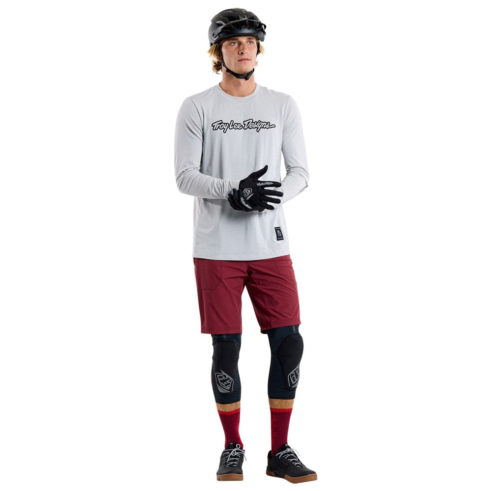 TLD 25.1 SKYLINE TRAIL SHORT