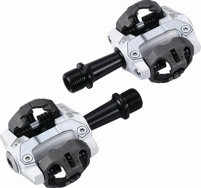 BBB Cycling Clipless ForceMount White Crmo Axle