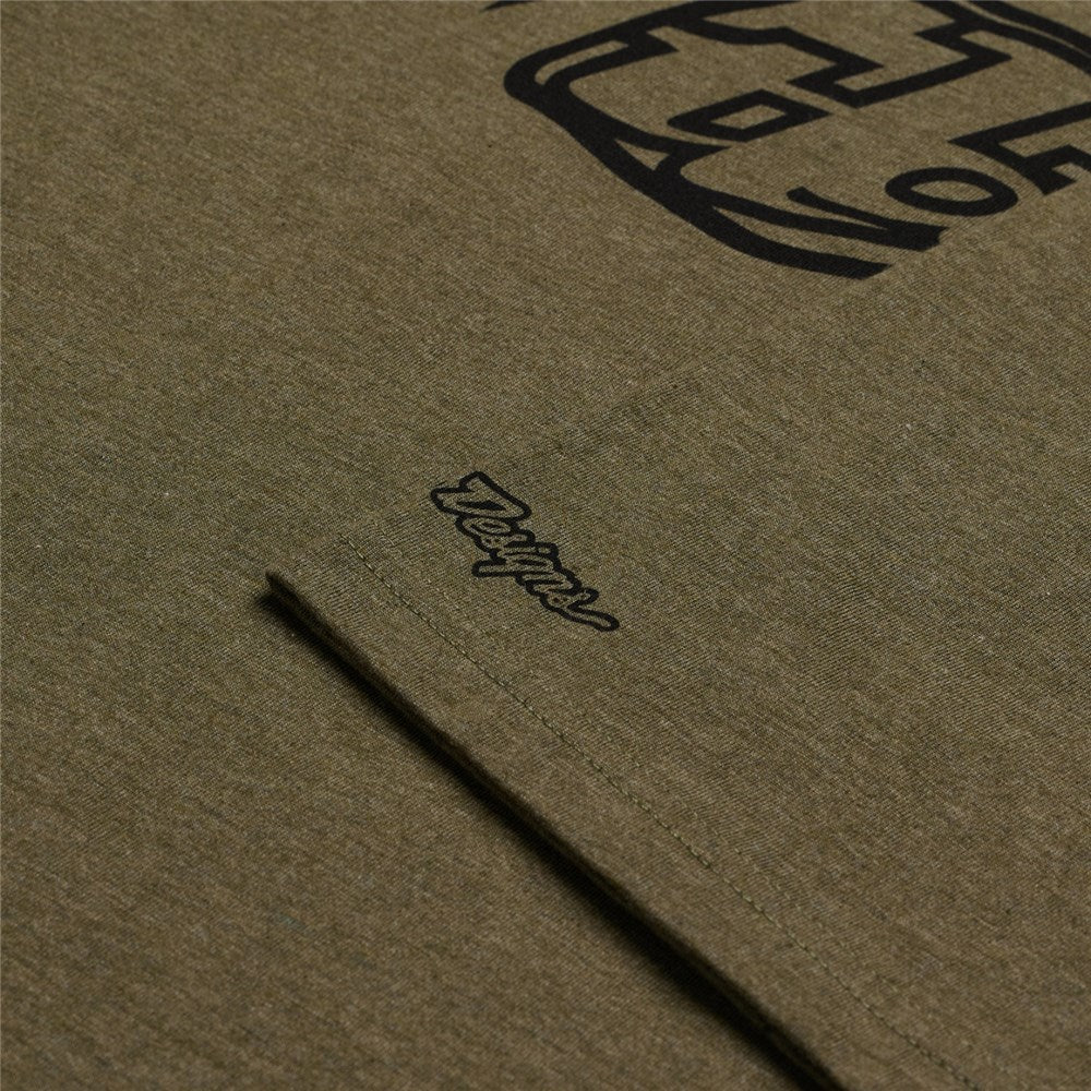 TLD 25.1 BADGE SS TEE