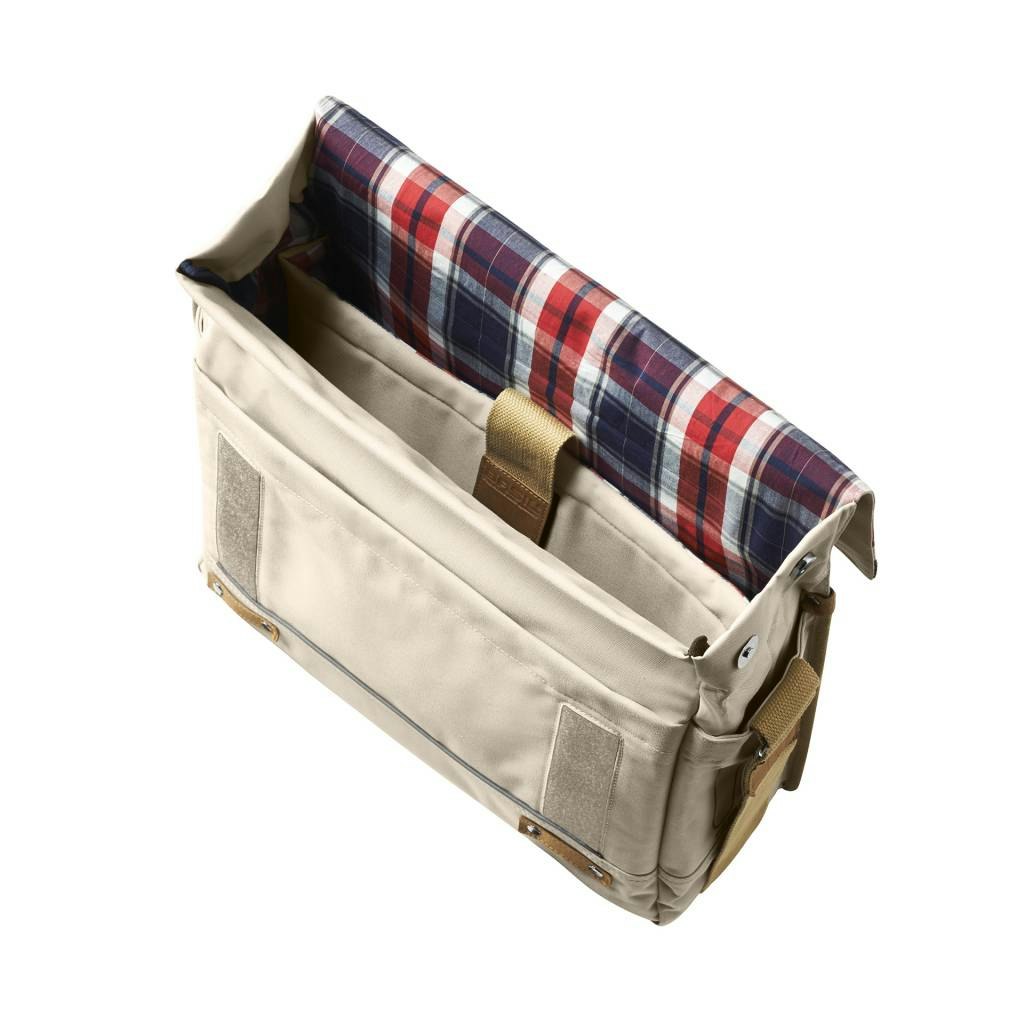 Basil Portland Messenger Bag 20L Creme