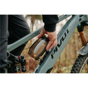 FIDLOCK - Twist Bottle 550ml Bike Base Set - Transparent Black