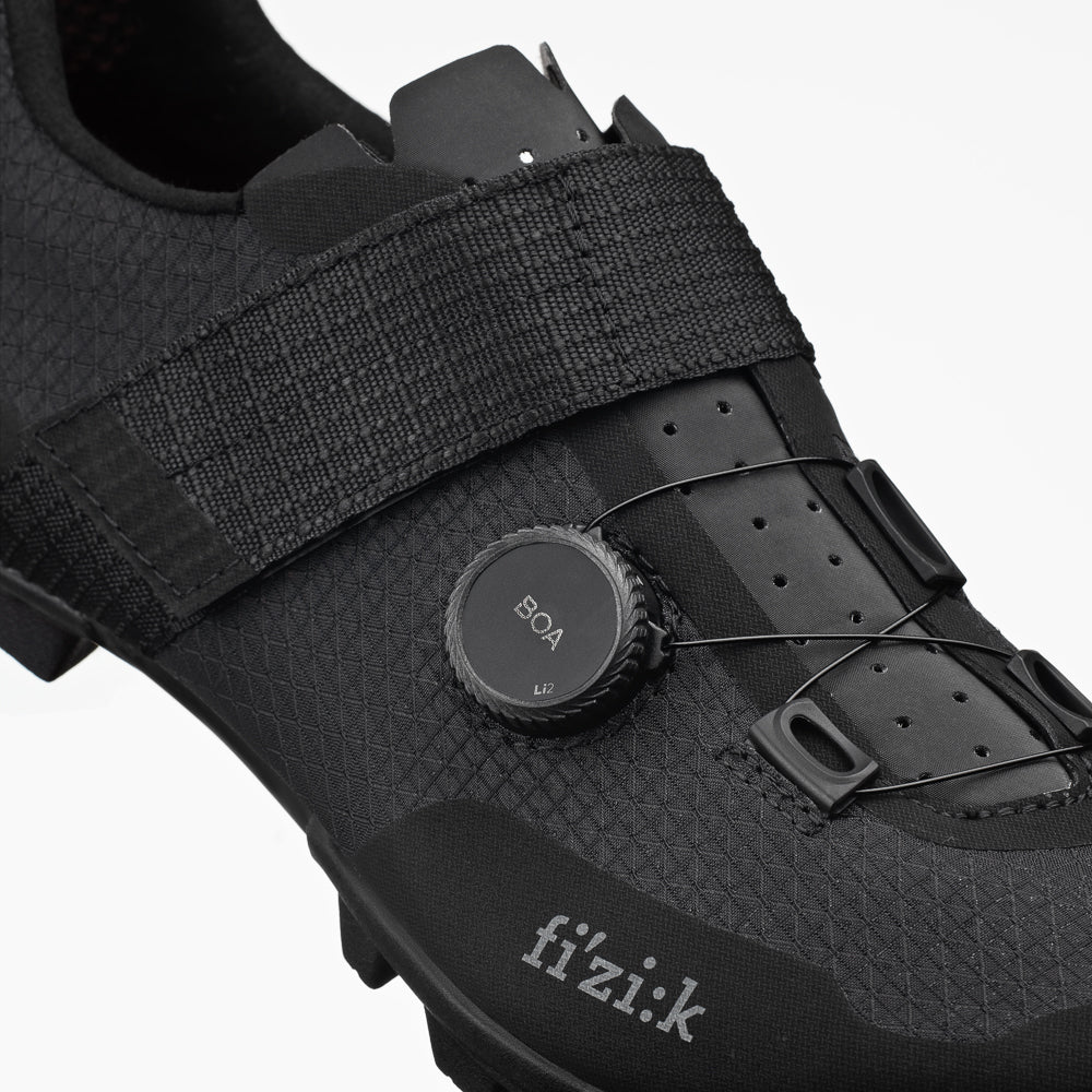 Fizik Vento Ferox Cbn